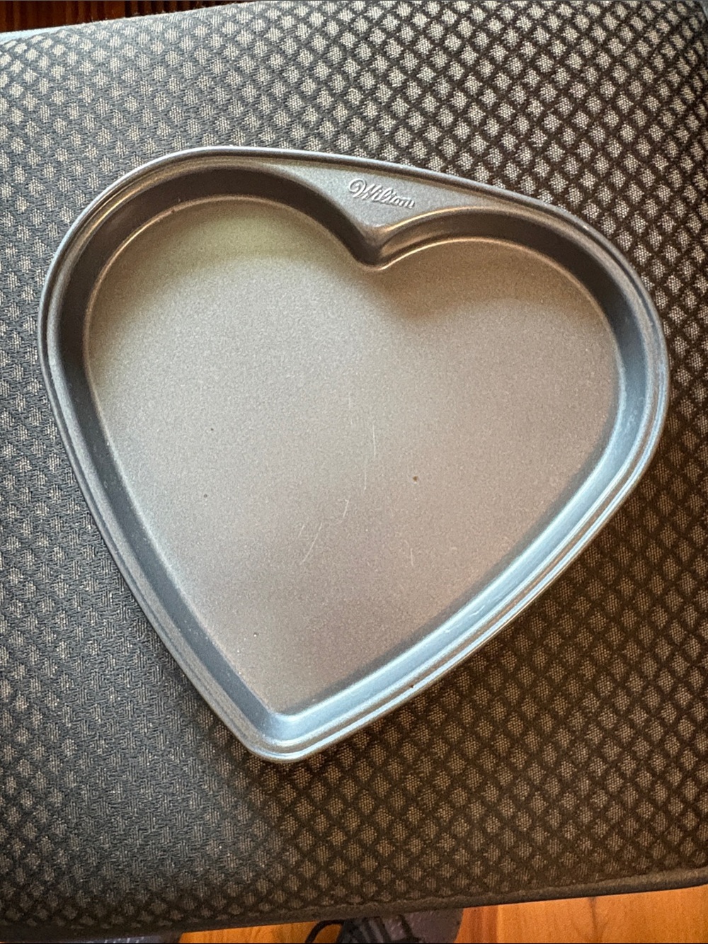 Wilton Heart-Shaped Nonstick Cake Pan - Silver